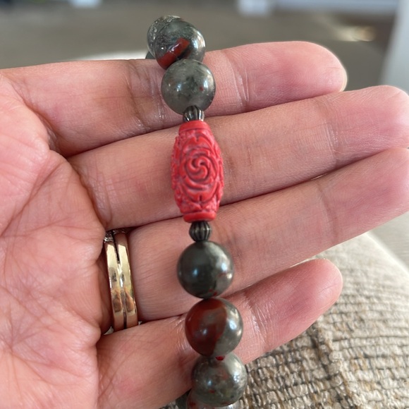 African Bloodstone bracelet - Picture 2 of 4